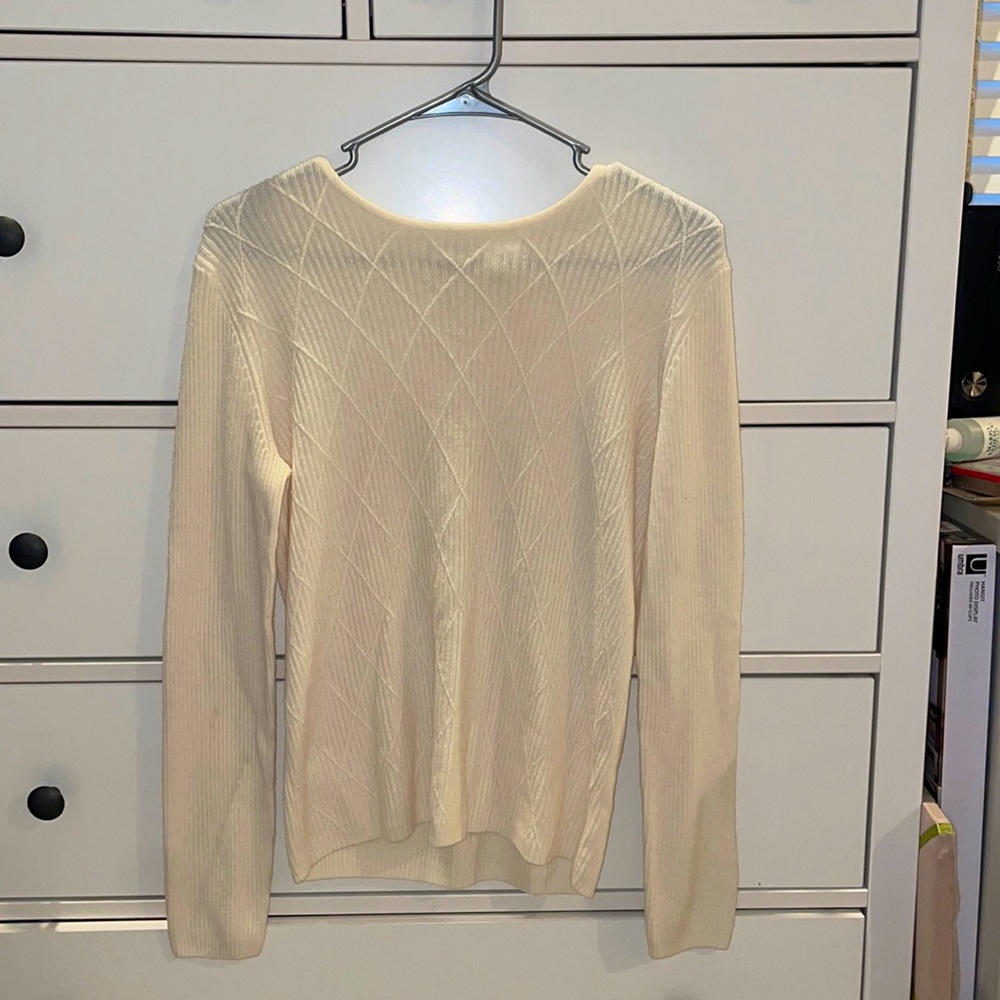 Signature white Kim Rogers knit- sweater sz- small